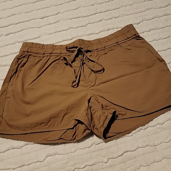 Banana Republic Pants - Shorts